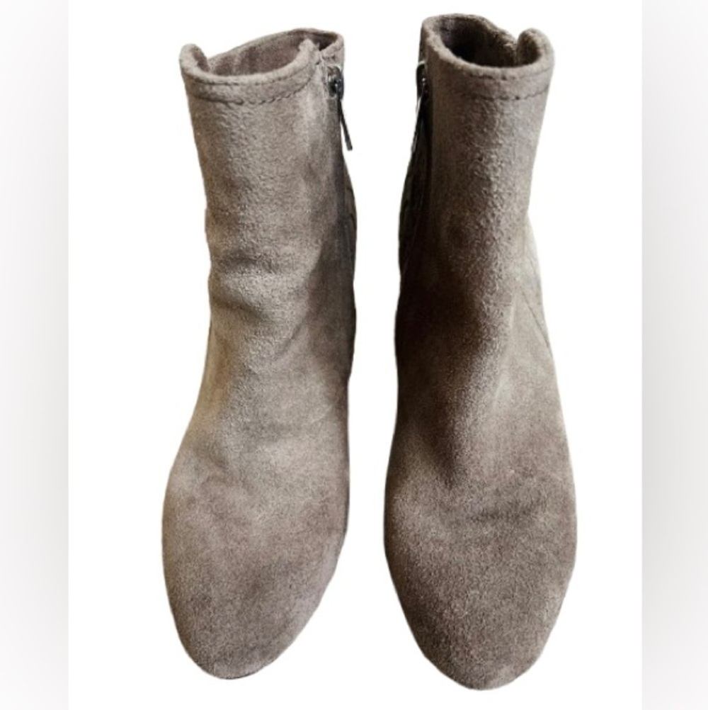 Coach HANNI Gray Signature Embossed Suede Ankle Boot. Size 8 - Picture 6 of 7